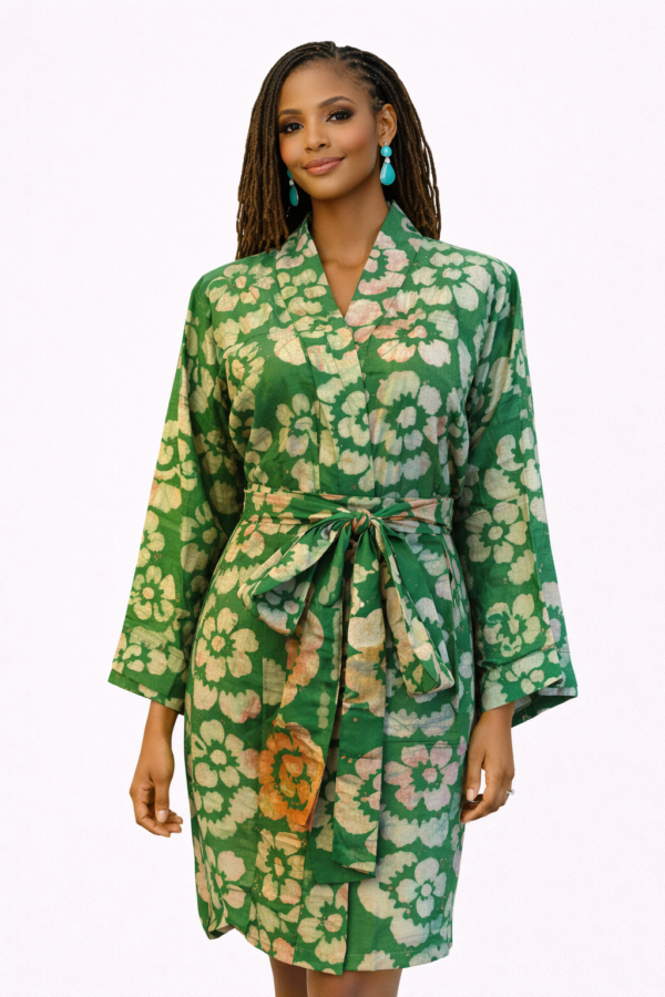 The Lurabelle Kimono — Green Floral Motif