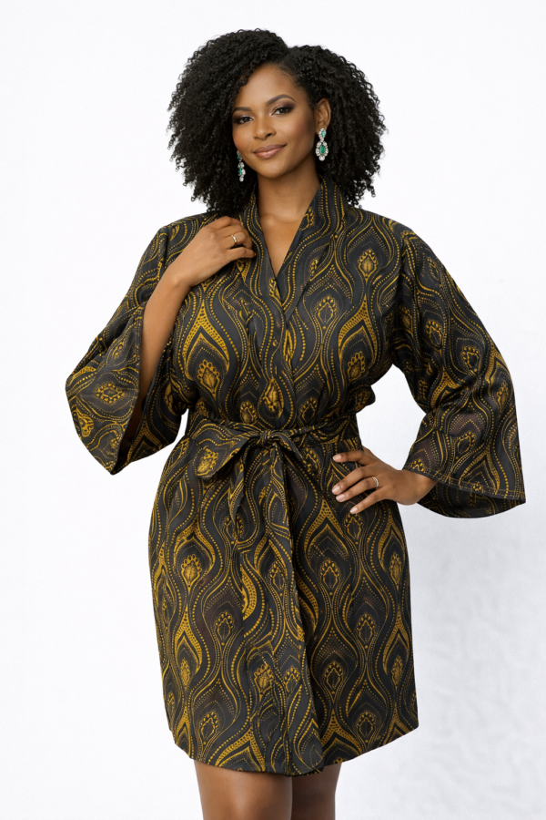 The Lurabelle Kimono — Black Gold Wave